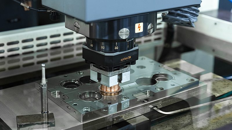 双色模具加工规格参数解析：关键要点与工艺解析